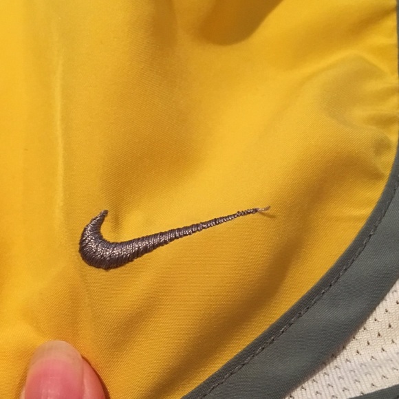 Girls Yellow Nike Shorts - Picture 5 of 5